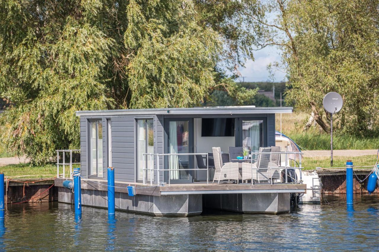 Marina Martinshafen Hotell Sassnitz Eksteriør bilde