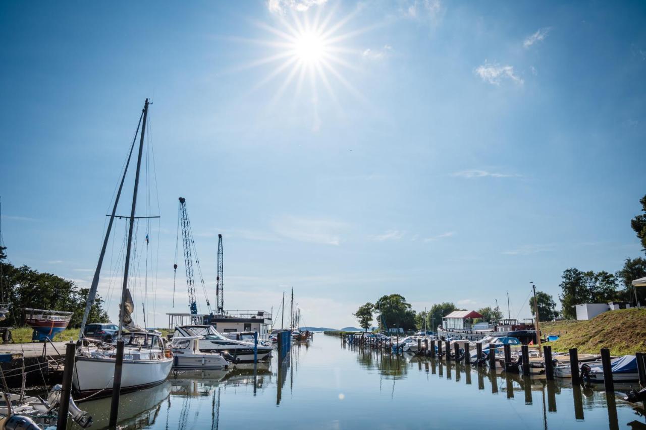 Marina Martinshafen Hotell Sassnitz Eksteriør bilde