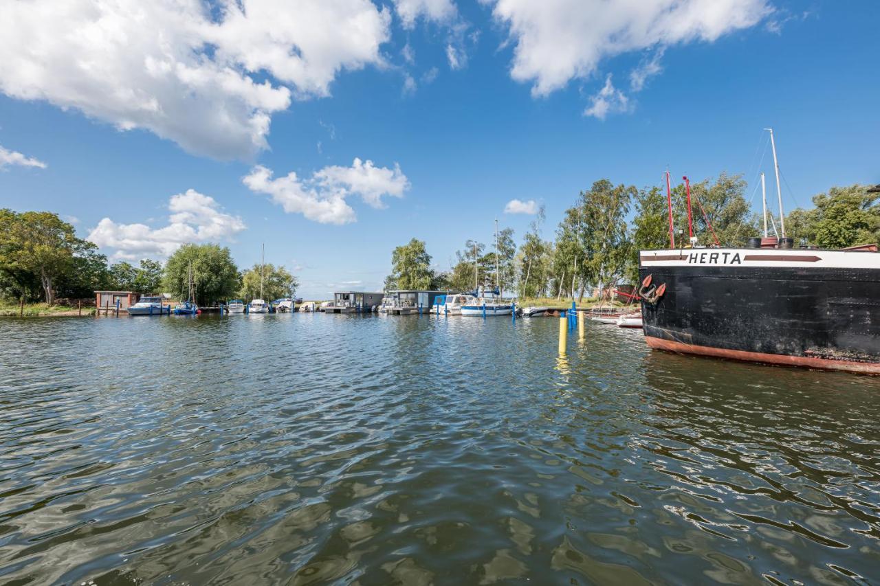 Marina Martinshafen Hotell Sassnitz Eksteriør bilde