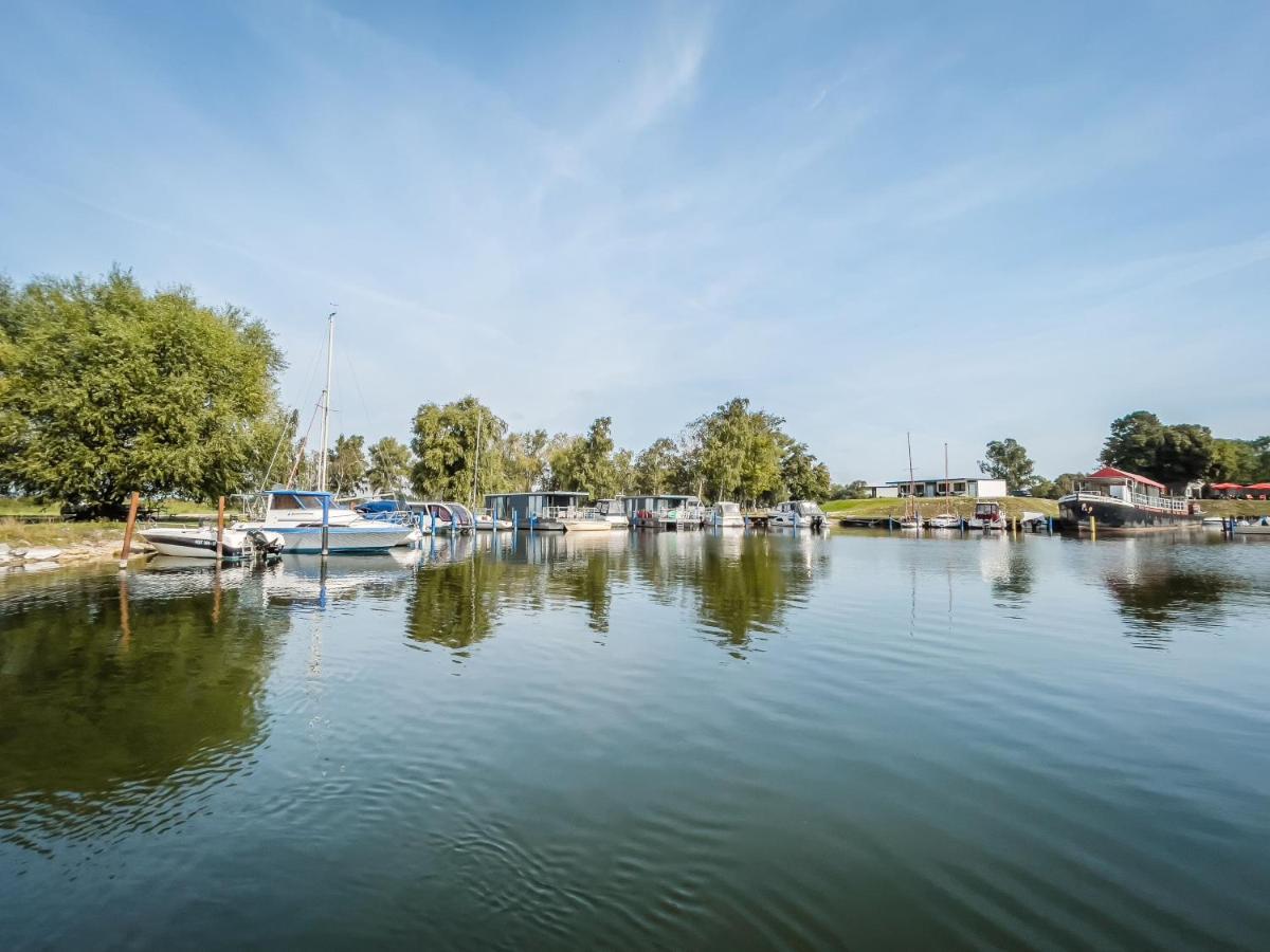 Marina Martinshafen Hotell Sassnitz Eksteriør bilde